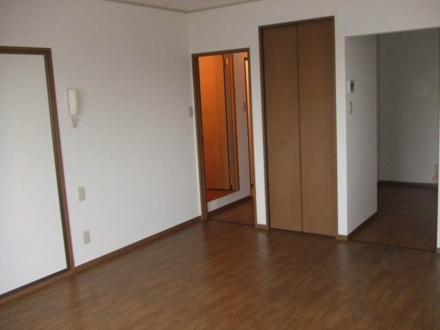 内装２