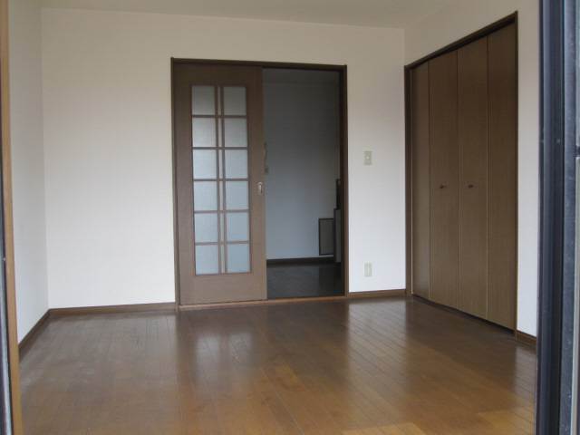 内装３