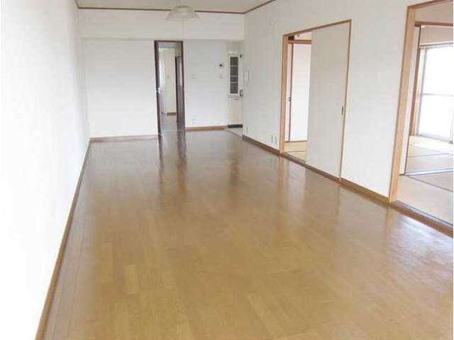 内装２