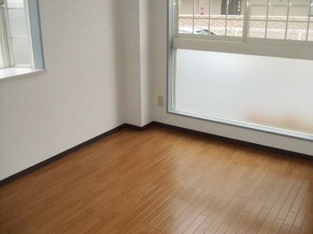 内装４