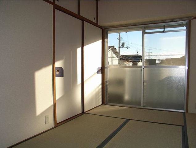 内装４