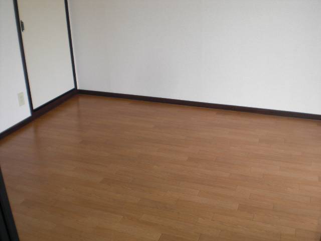内装４