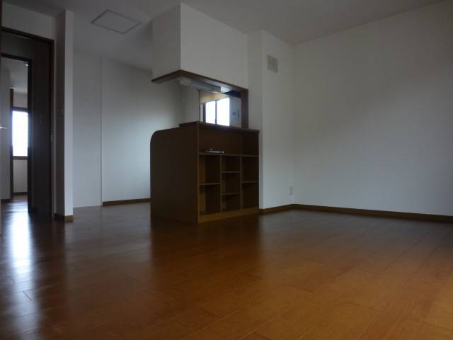 内装４