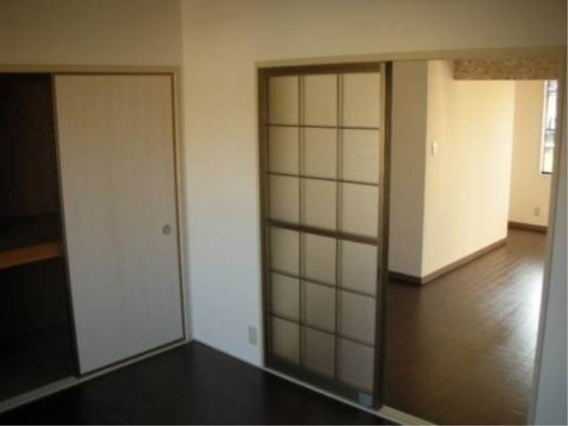 内装４