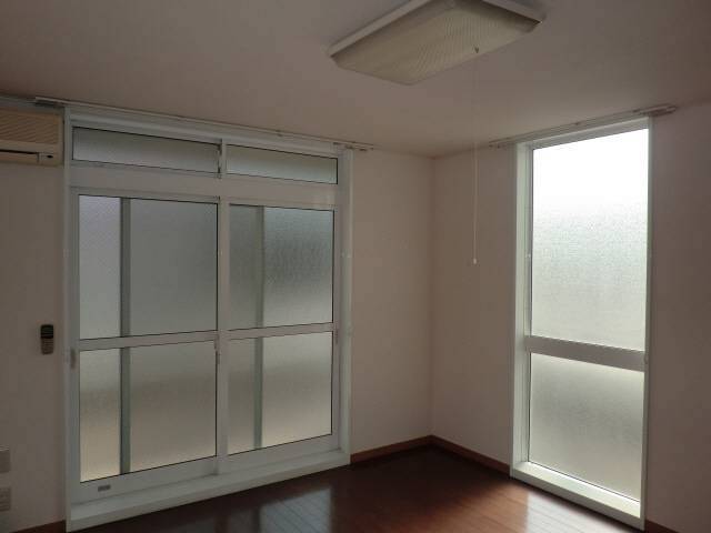 内装２