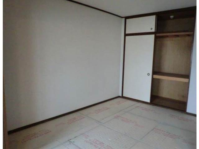 内装４