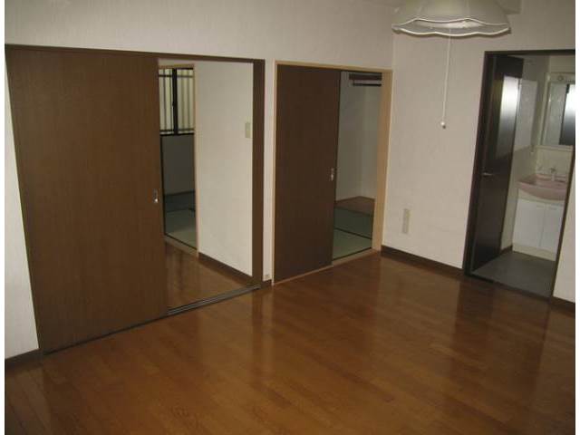 内装１