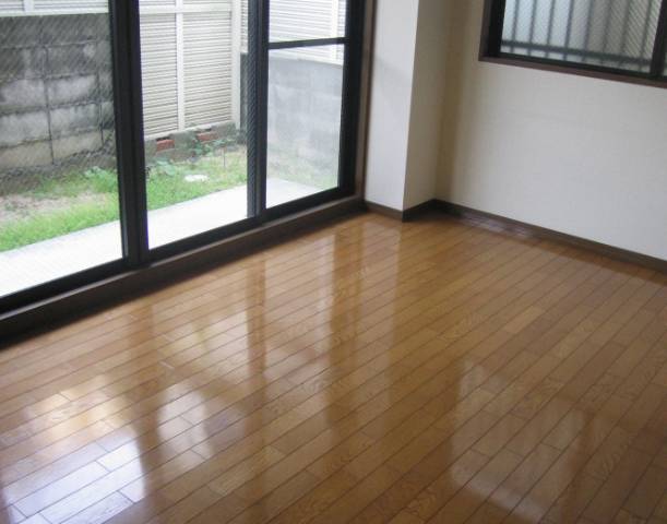 内装４