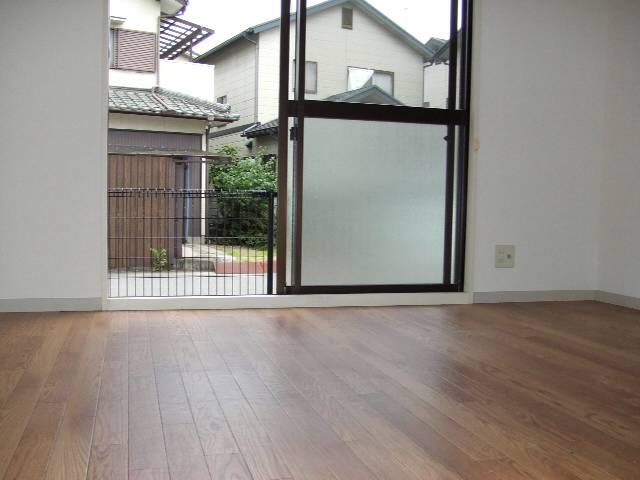 内装２