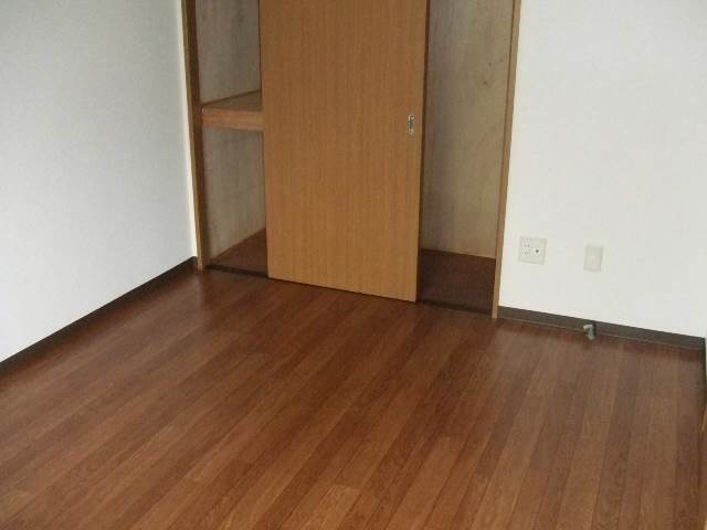 内装４