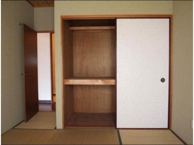 内装８