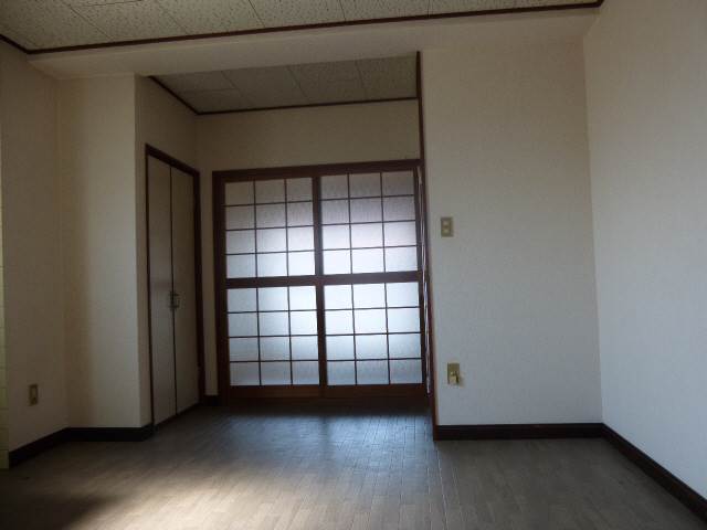 内装１