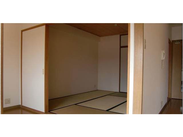 内装４