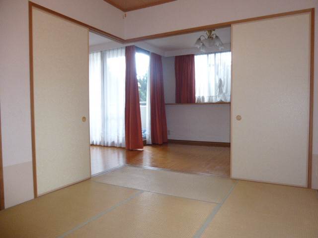 内装３