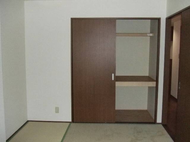 内装４