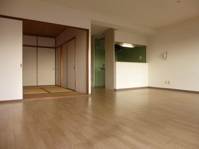 内装１