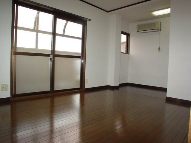 内装１