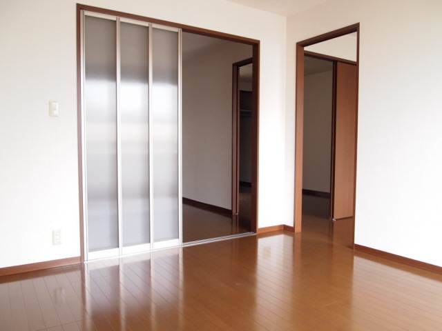 内装２