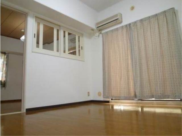 内装４