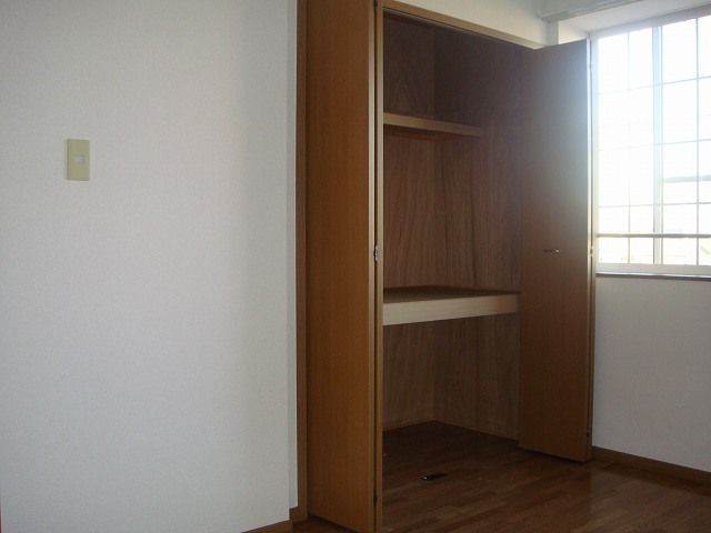 内装６