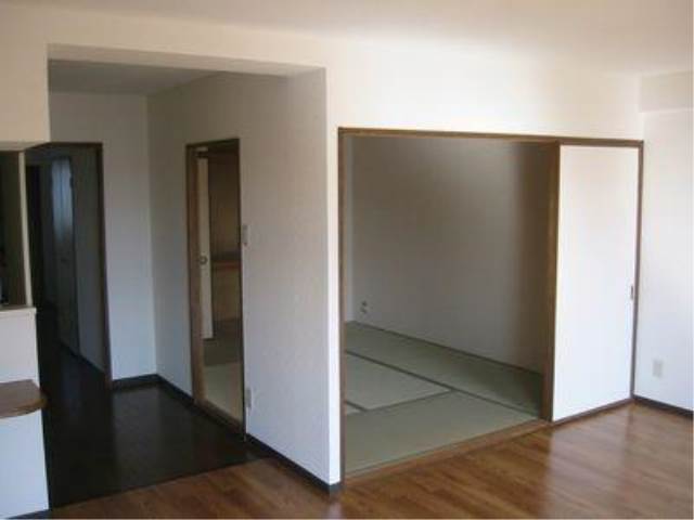 内装２