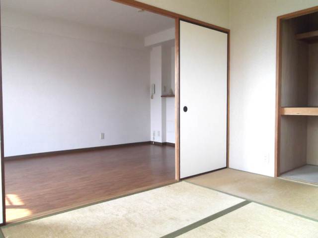 内装１０