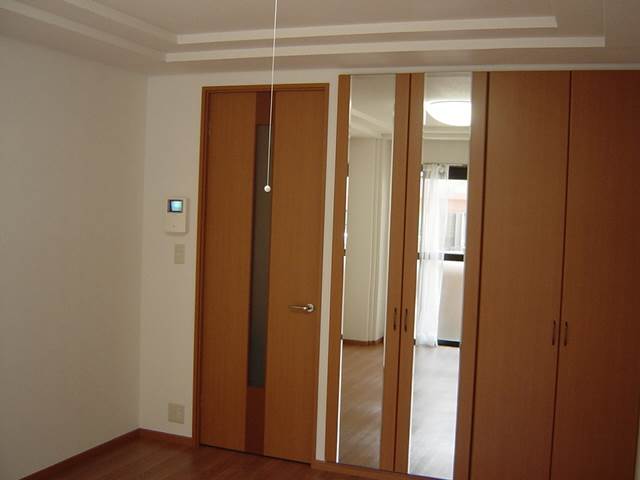内装２