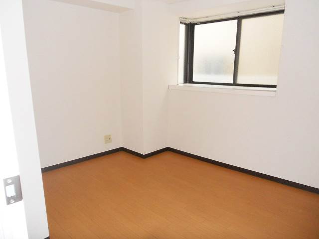 内装４
