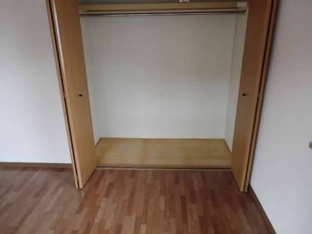 内装７