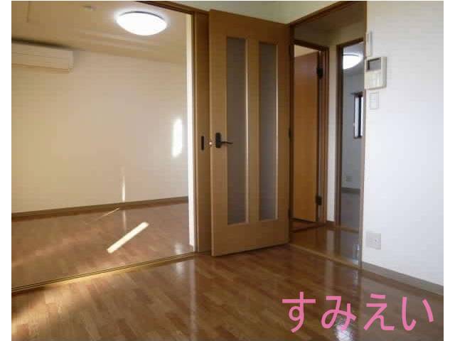内装１０