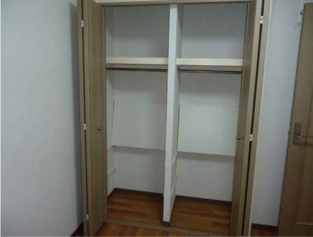 内装９