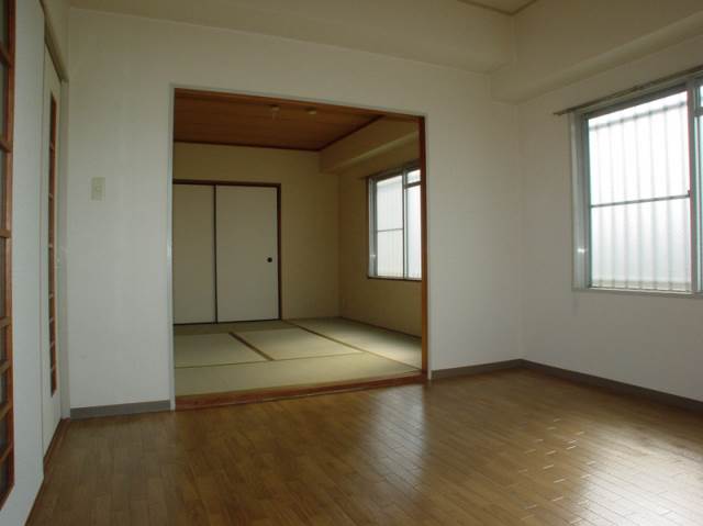 内装２