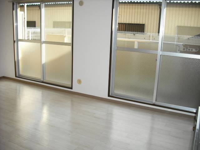 内装１３